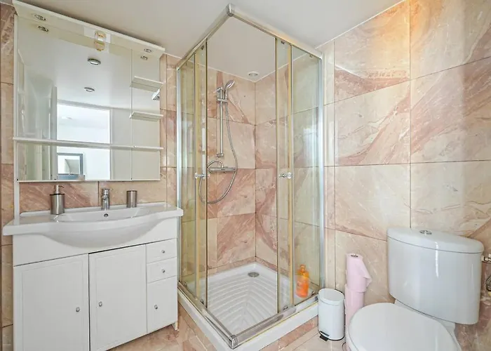 Le Duplex Coeur De Montmartre # Confort Et Charme - Proche Sacre-Coeur Париж